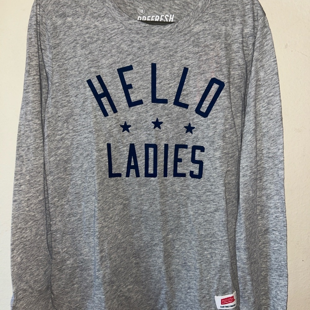PREFRESH hello ladies Gray Long Sleeve Shirt 10